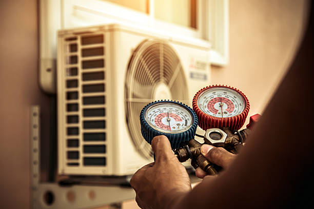 Professional Ac Installation technician working in Richland, GA